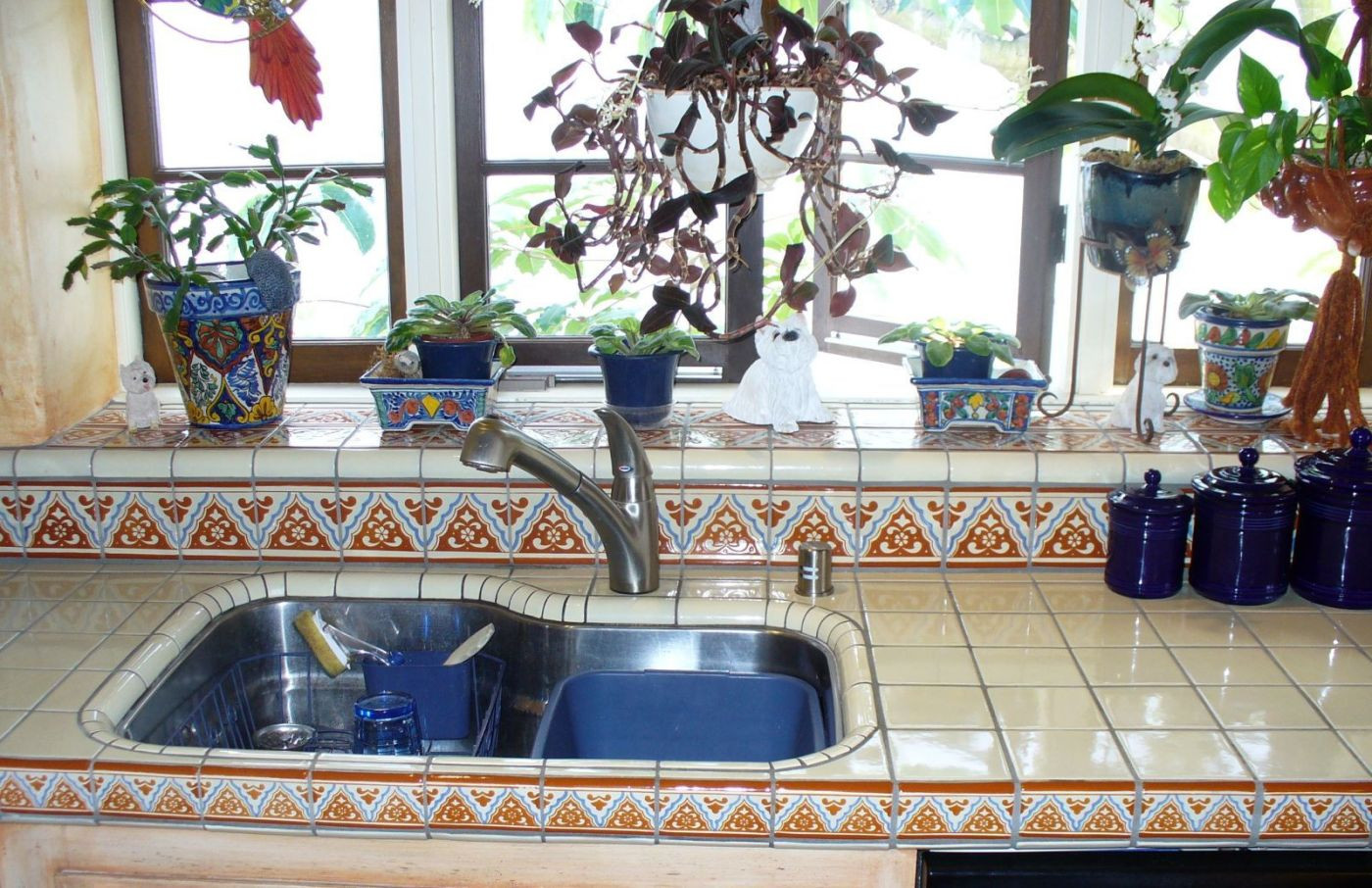 Mexican Tile Kitchens
 Mexican Tiles on a Kitchen Counter – Mexican Tiles