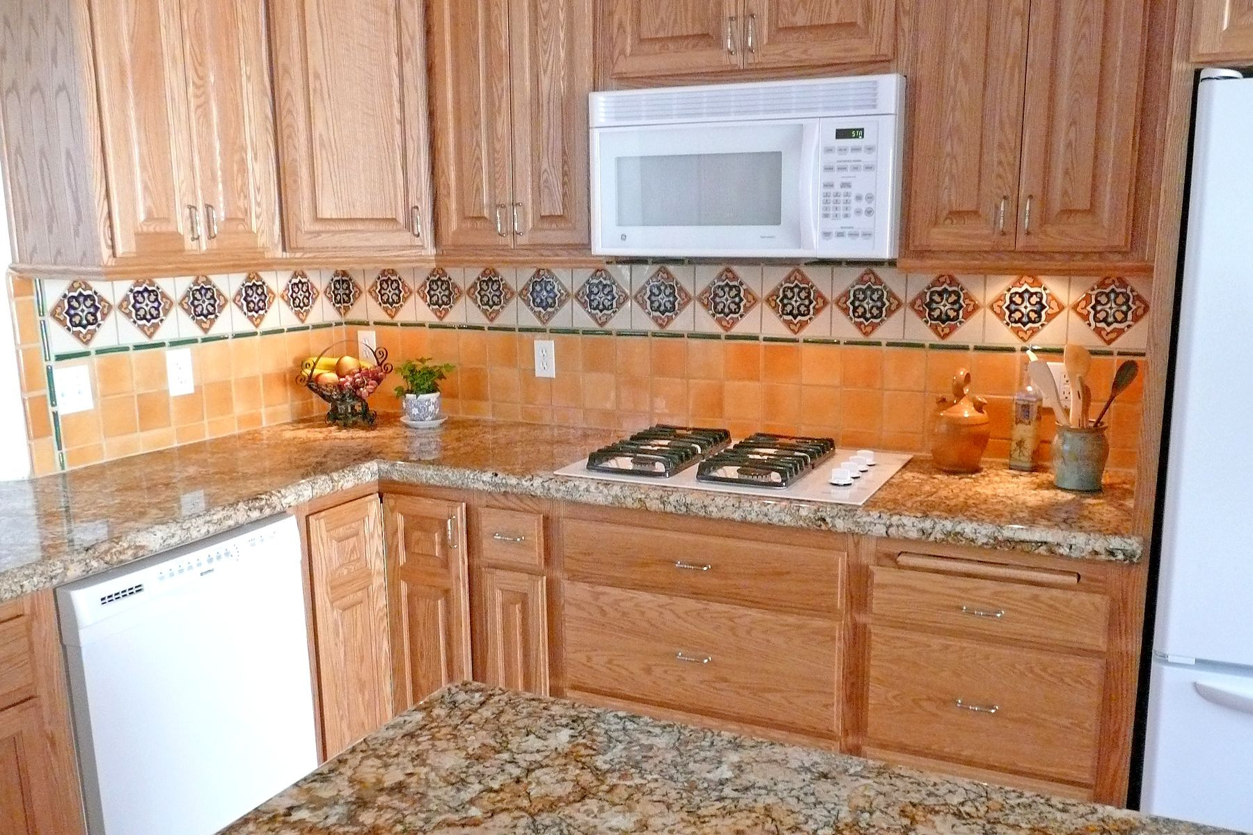 Mexican Tile Kitchens
 Kitchen with Mexican tiles backsplash