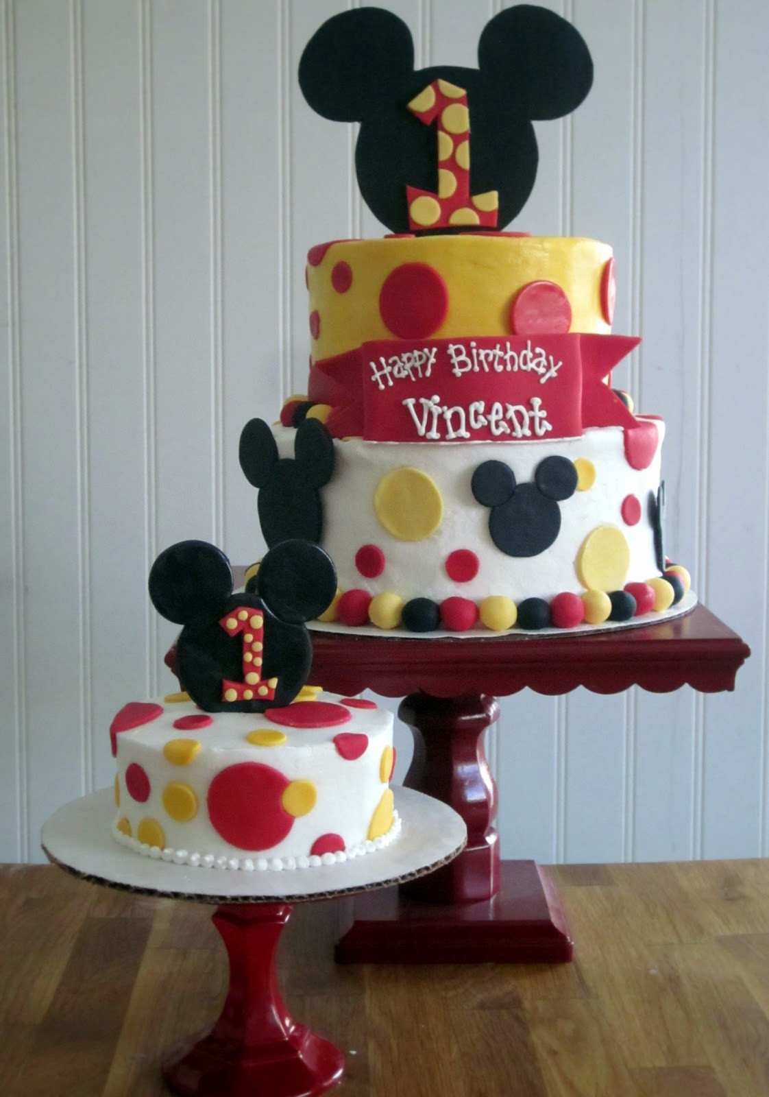 Mickey Mouse Birthday Cake Ideas
 Darlin Designs Mickey Mouse First Birthday Cake and