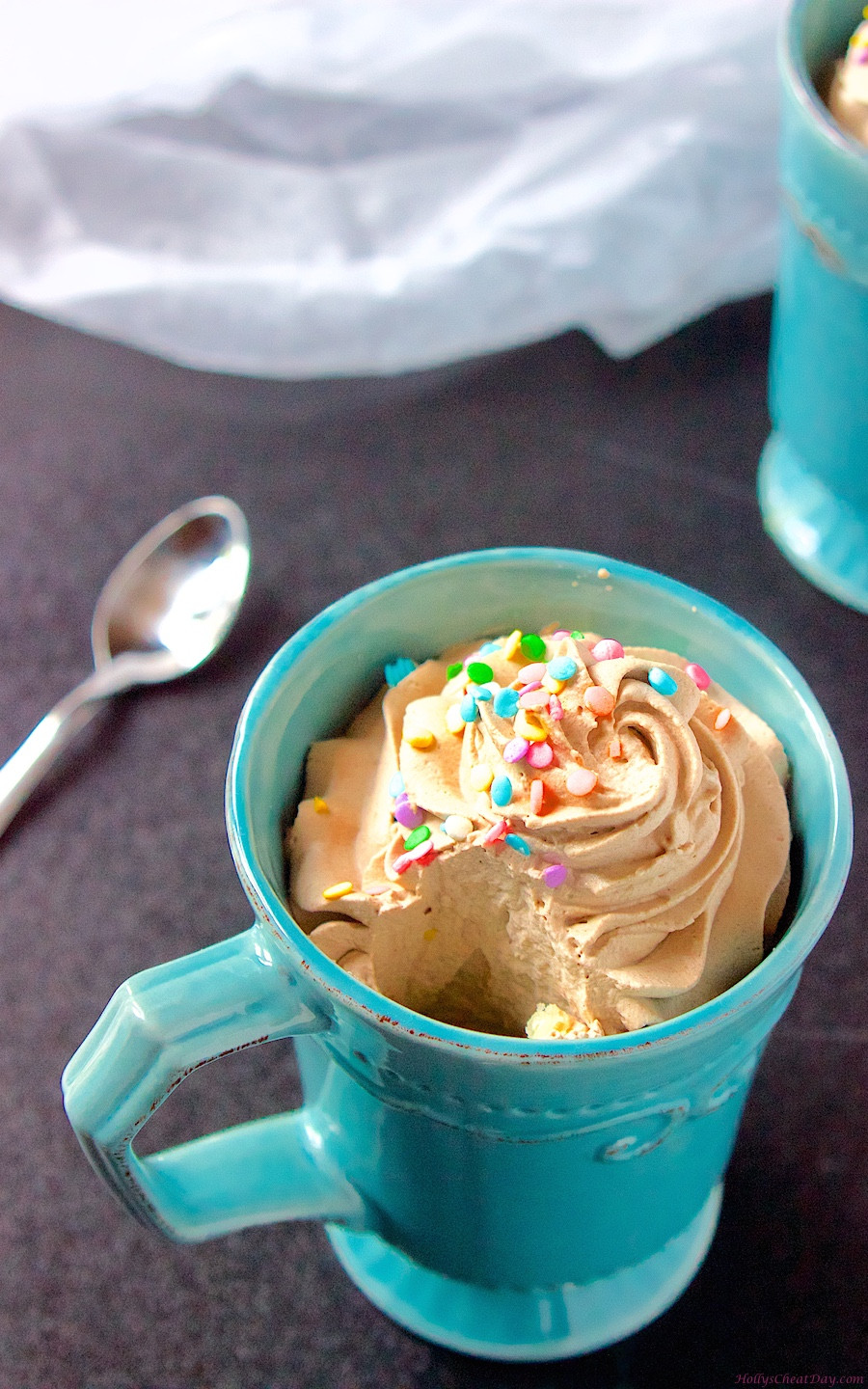 Microwave Cupcakes In A Mug
 Two Mug Vanilla Cupcakes HOLLY S CHEAT DAY