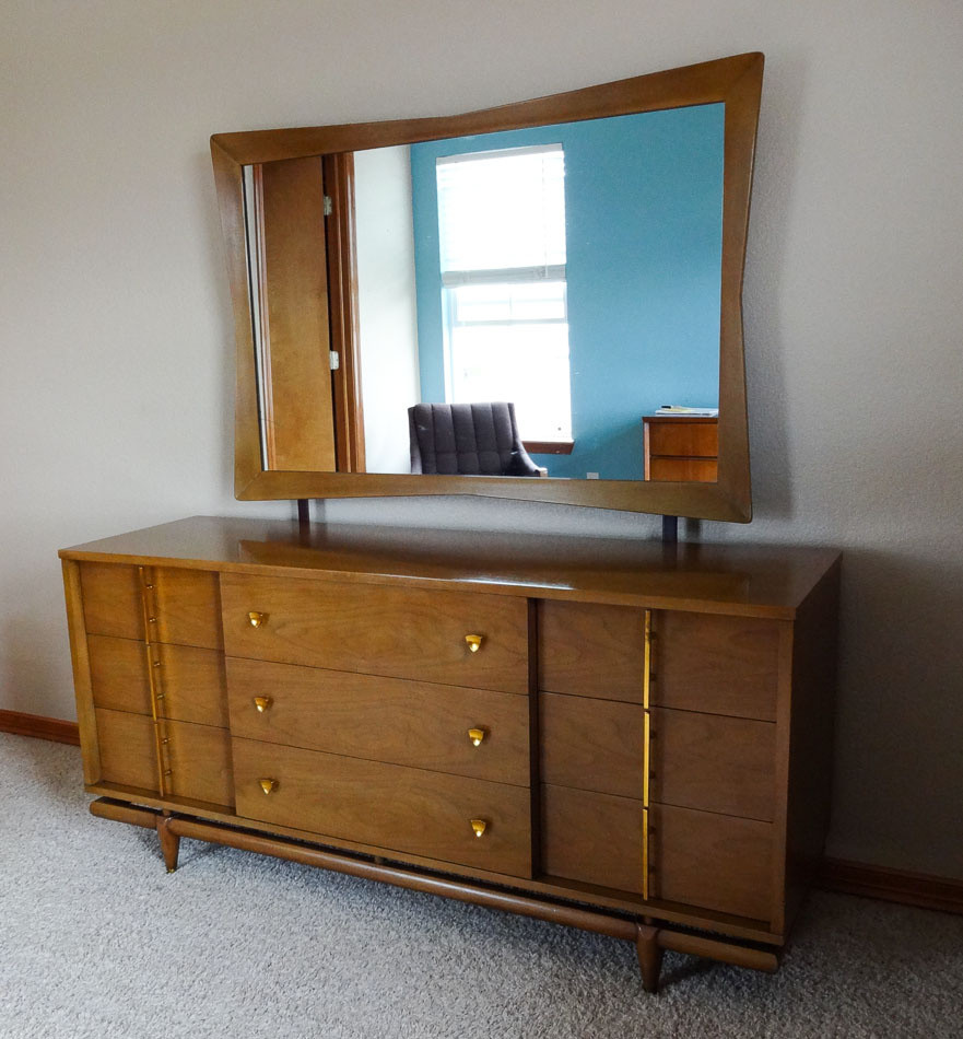 Mid Century Modern Bedroom Set
 Mid Century Modern Bedroom Set Dresser Chest