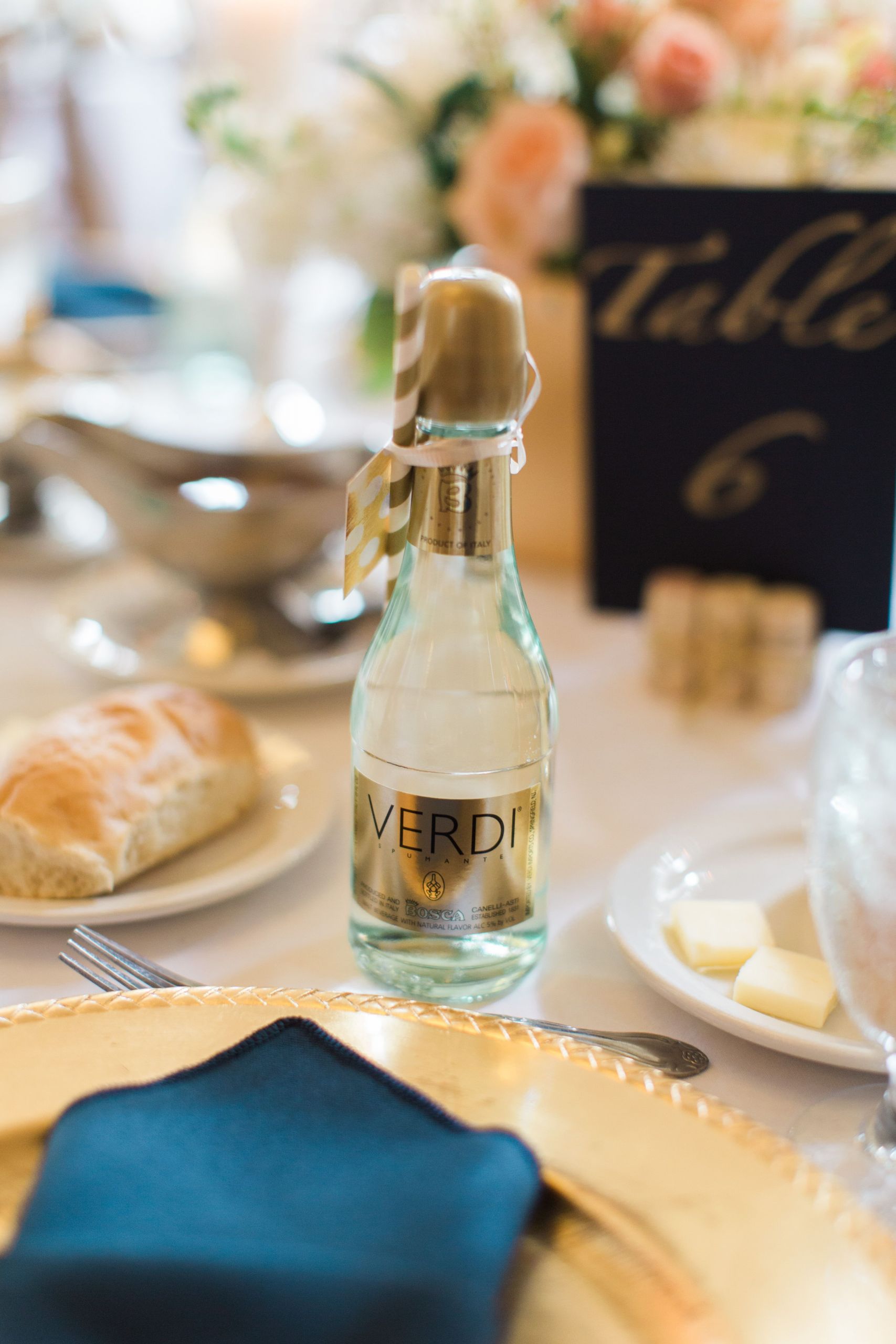 Mini Wine Bottle Wedding Favors
 Verdi Mini Wine Bottle Wedding Favor