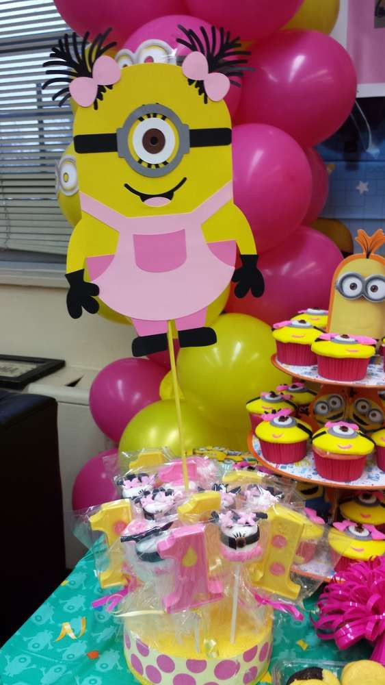 Minions Birthday Party Decorations
 29 Cheerful And Easy Minion Party Ideas Shelterness