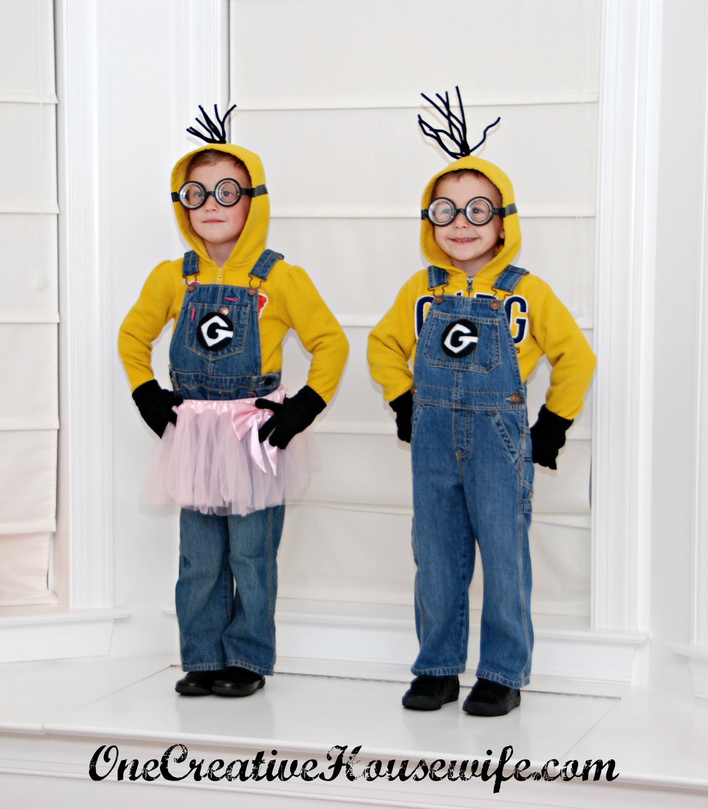 Minions Halloween Costume DIY
 e Creative Housewife Despicable Me Minion Costumes