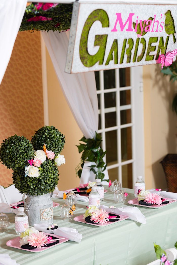 Minnie Mouse Backyard Party Ideas
 Kara s Party Ideas Minnie Mouse Inspired Butterfly Garden