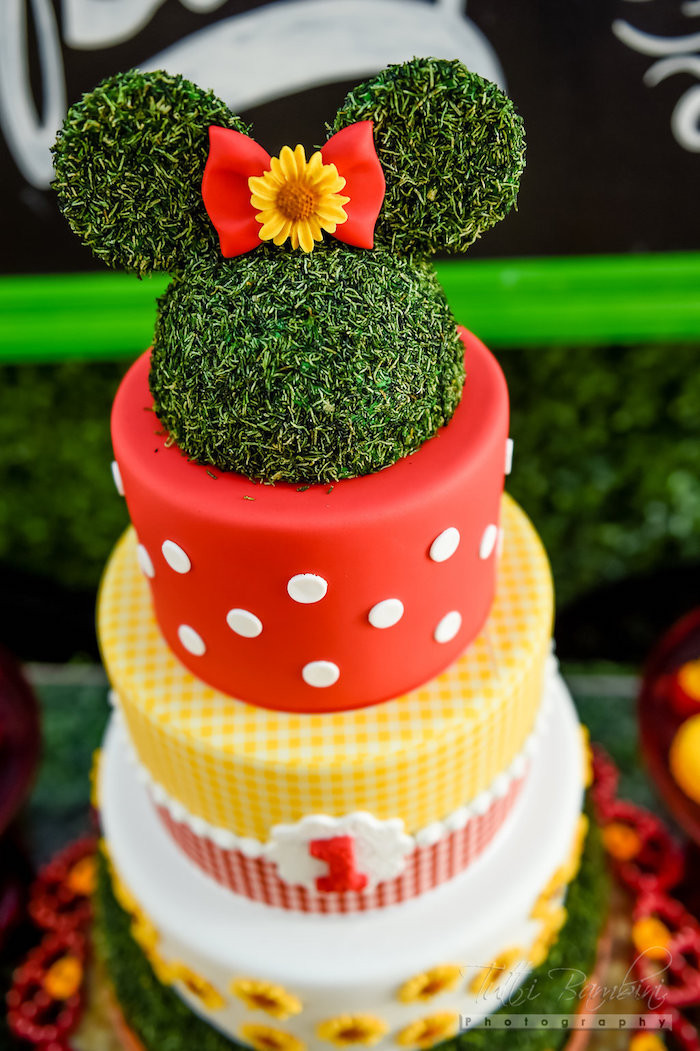 Minnie Mouse Backyard Party Ideas
 Kara s Party Ideas Minnie Mouse Sunflower Garden Party