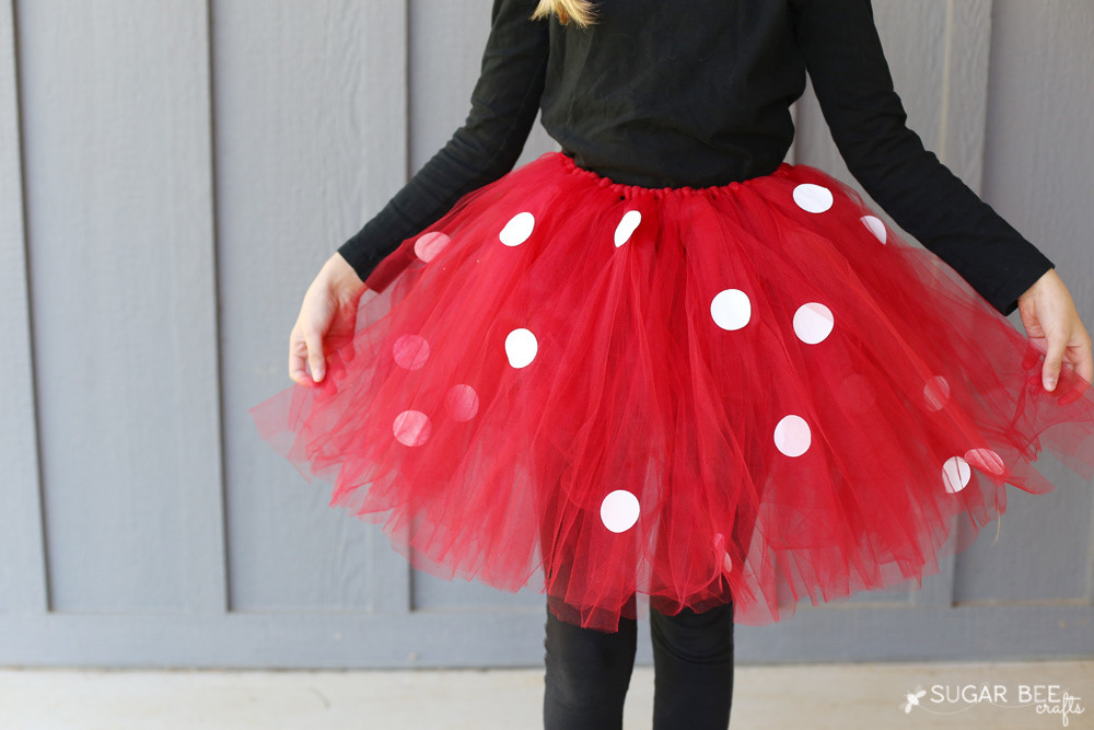 Minnie Mouse DIY Costume
 DIY Minnie Mouse Costume yep NO sew Sugar Bee Crafts