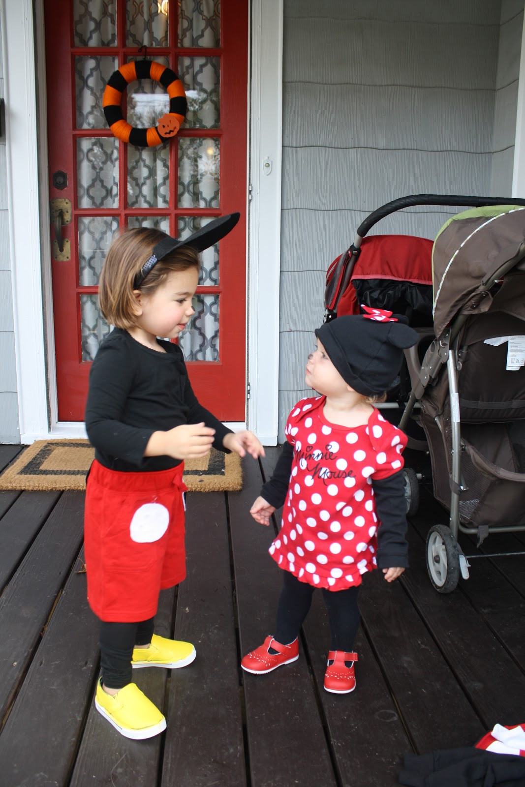 Minnie Mouse DIY Costume
 DIY Halloween Costume Mickey Mouse The Chirping Moms