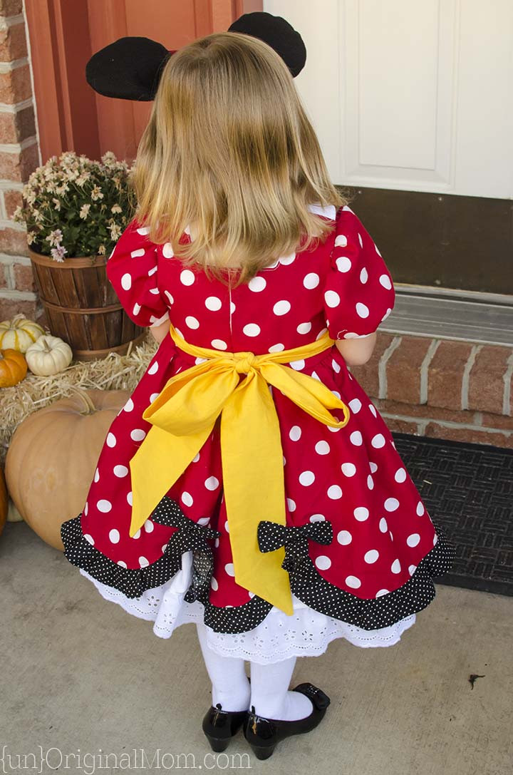 Minnie Mouse DIY Costume
 The Perfect DIY Minnie Mouse Costume unOriginal Mom