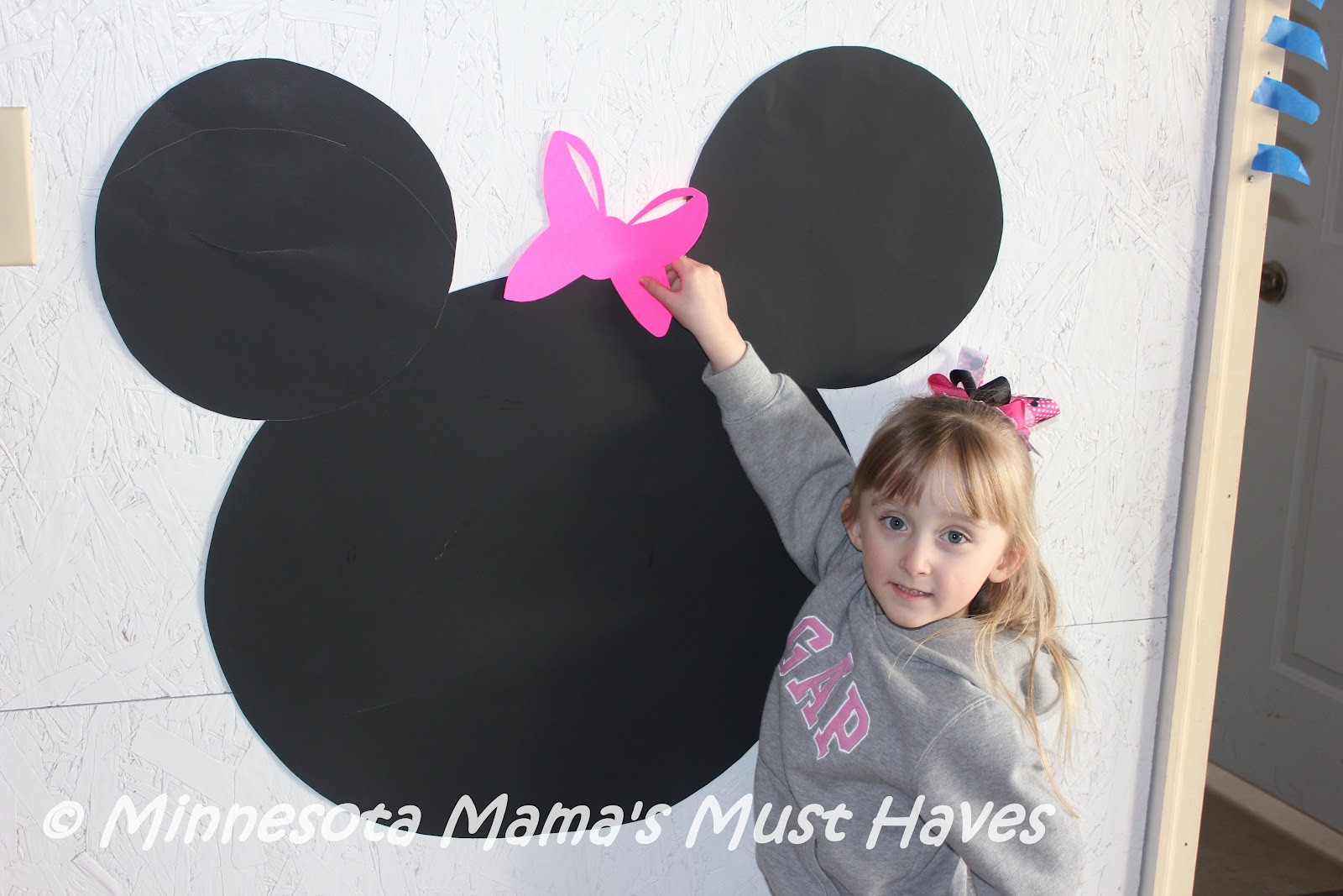 Minnie Mouse Games For Birthday Party
 DIY Minnie Mouse Birthday Party Games Pin The Bow on