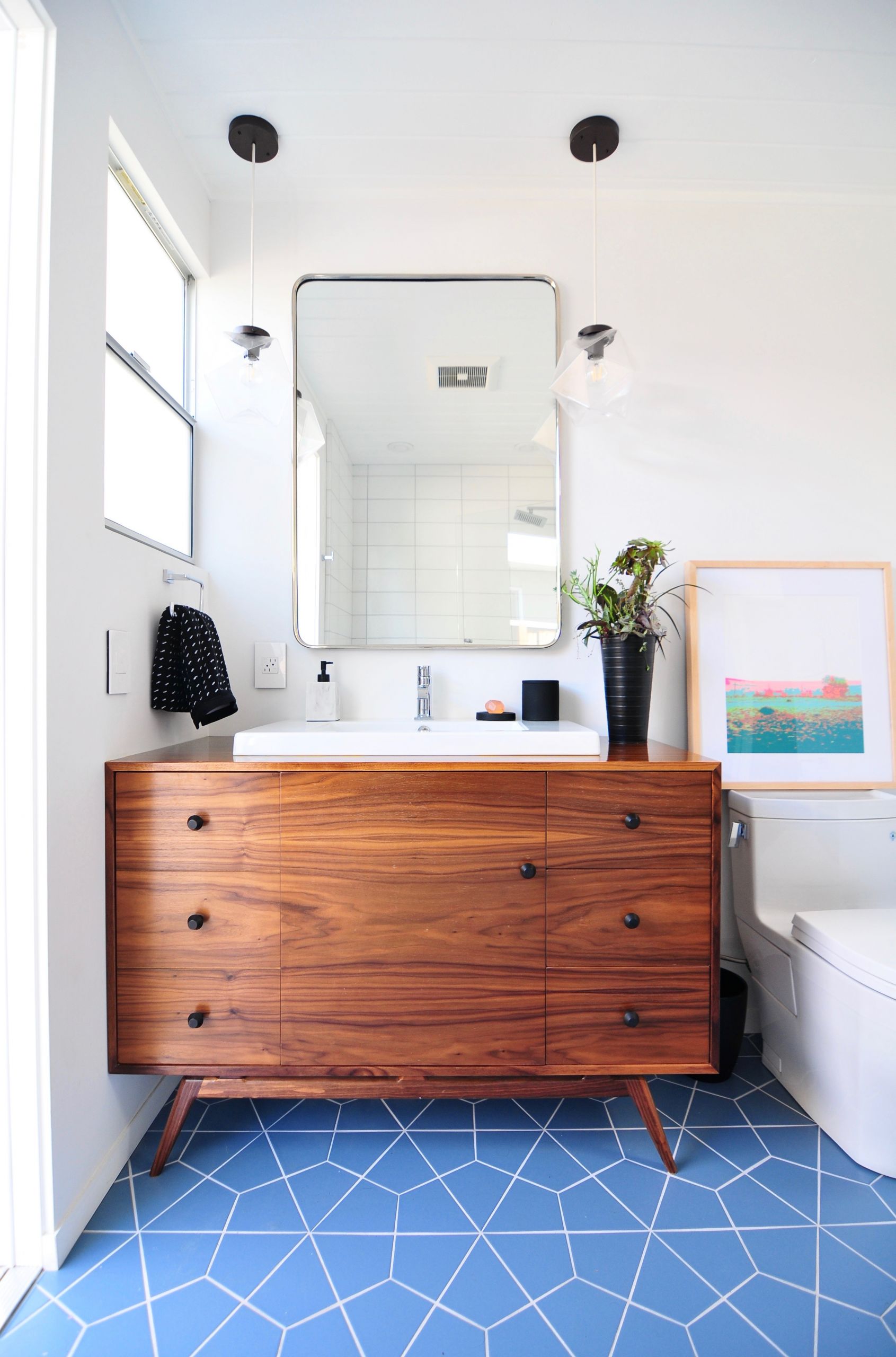 Modern Bathroom Tile Ideas
 Installation Stories Midcentury Meets Modern Bathroom