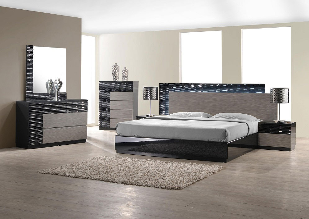 Modern Contemporary Bedroom
 Modern Bedroom Set with LED lighting system