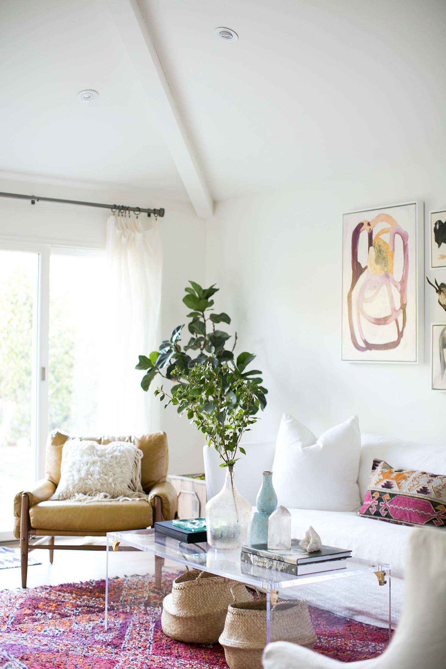 Modern Vintage Living Room
 Modern Meets Vintage Charm in an Orange County Living Room