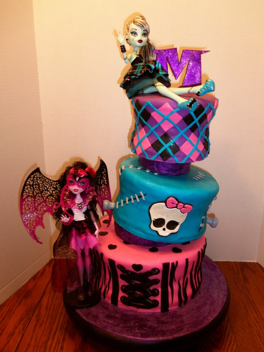 Monster High Birthday Cake
 This Is A Monster High Cake For A 10 Year Olds Birthday