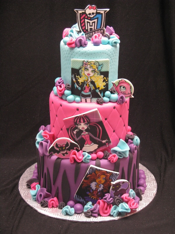 Monster High Birthday Cake
 10 Cool Monster High Cakes Pretty My Party