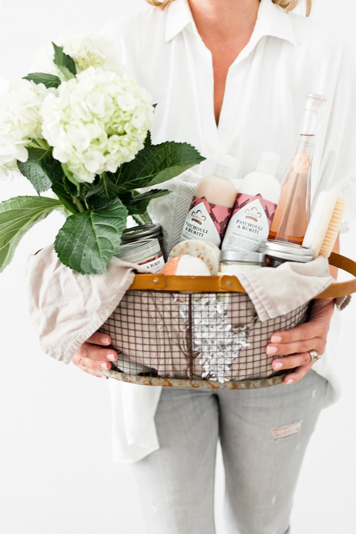 Mother Day Gift Basket Ideas Homemade
 The Ultimate Pampering Mothers Day Gift Basket