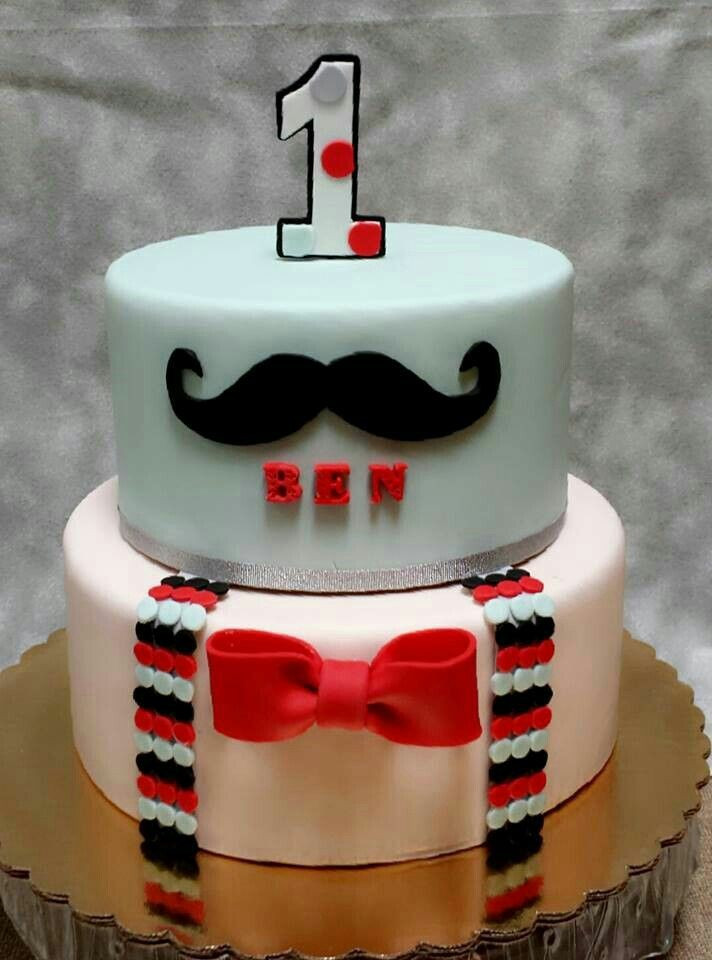 Mustache Birthday Cake
 12 best MOUSTACHE Fondant Cake images on Pinterest