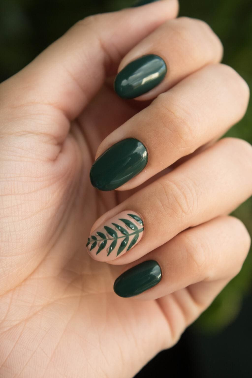 Nail Art Green
 Quiz Which Summer 2019 Nail Art Trend Should You Try