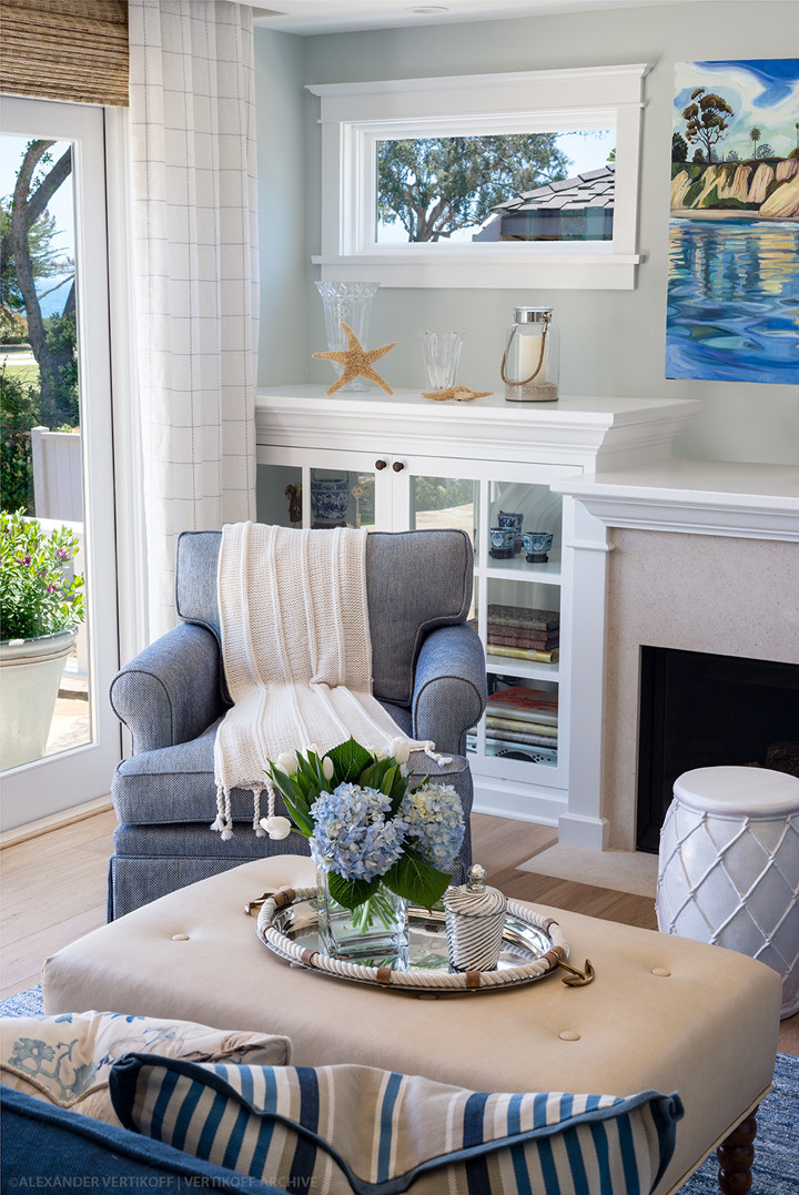 Nautical Living Room Ideas
 Everything Coastal California Coastal Style 15 Room