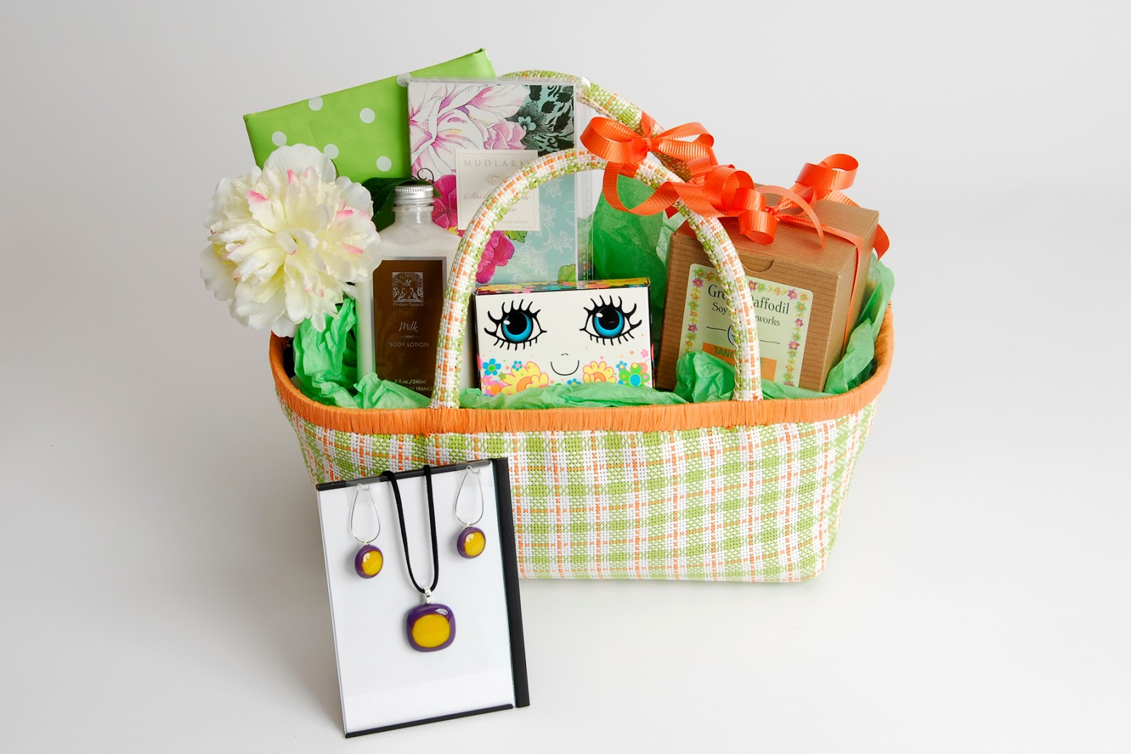 Nice Gift Basket Ideas
 Thoughtful Presence 5 Great Gift Basket Ideas For Women