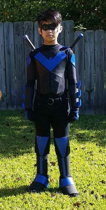 Nightwing Costume DIY
 DIY Nightwing costume for icon and Halloween With
