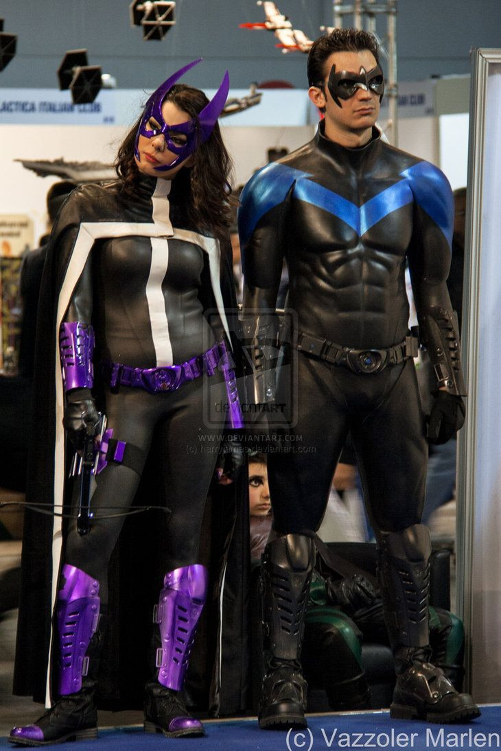 Nightwing Costume DIY
 Nightwing cosplay