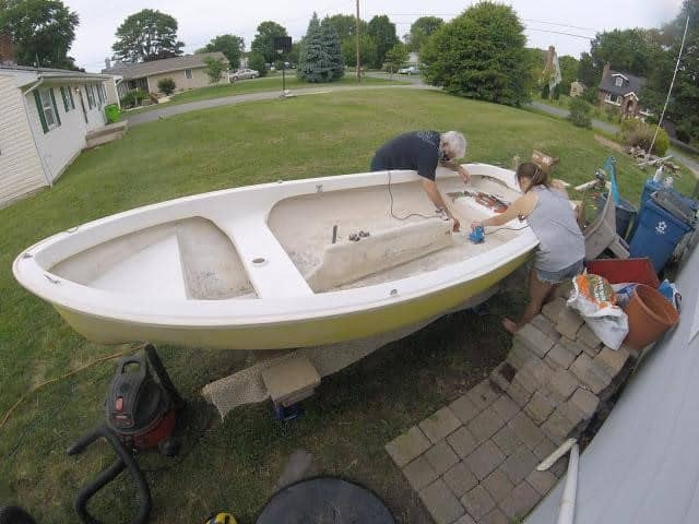Non Skid Deck Paint
 Brighten up your boat with non skid deck paint Waterborne