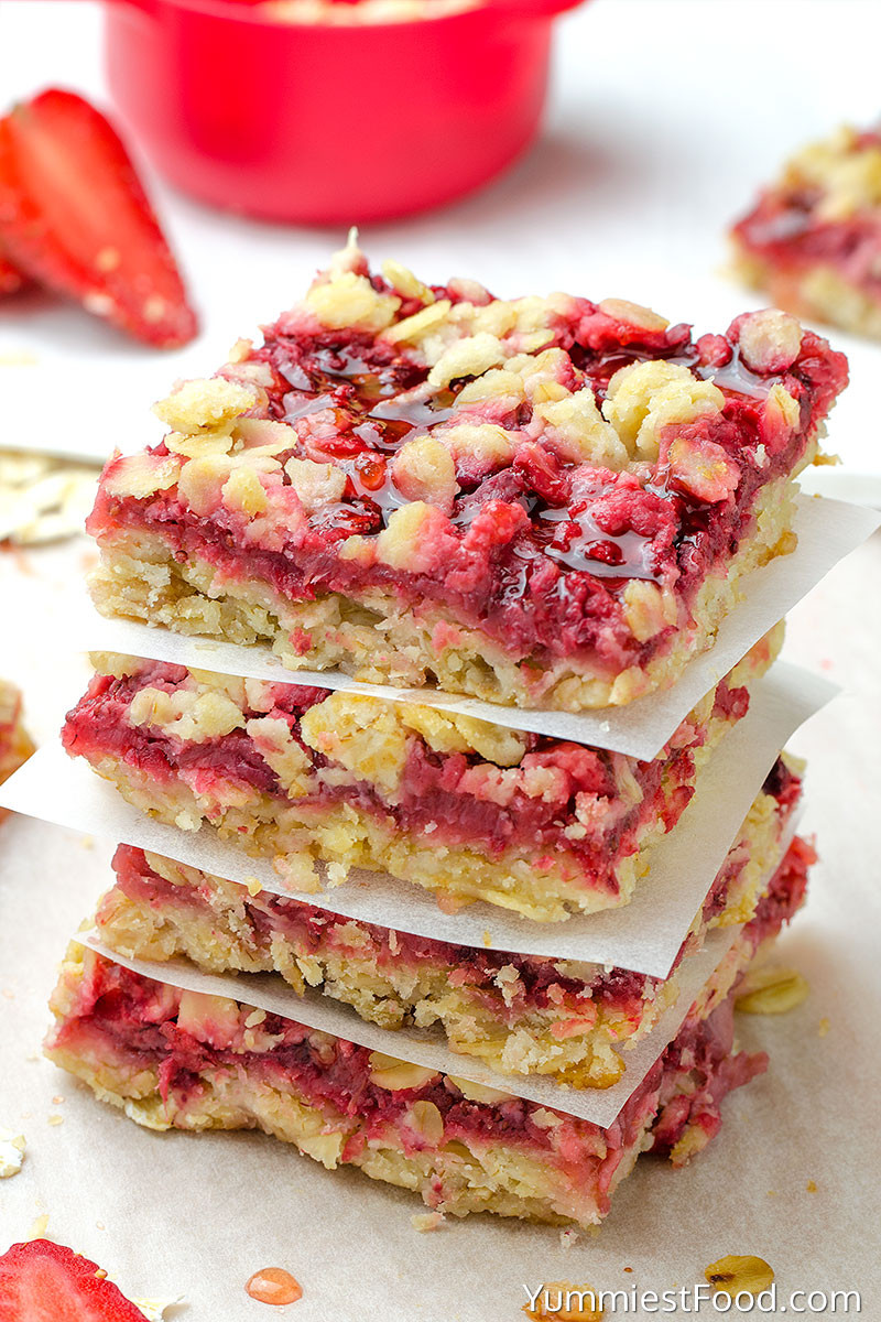 Oatmeal Breakfast Bars Recipes
 Healthy Breakfast Strawberry Oatmeal Bars Recipe from