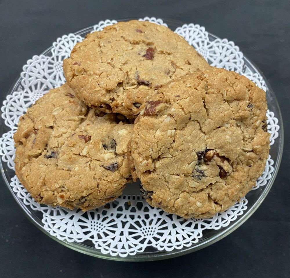 Oatmeal Raisin Pecan Cookies
 Moms Oatmeal Raisin Pecan Cookies – Pickup Gourmet