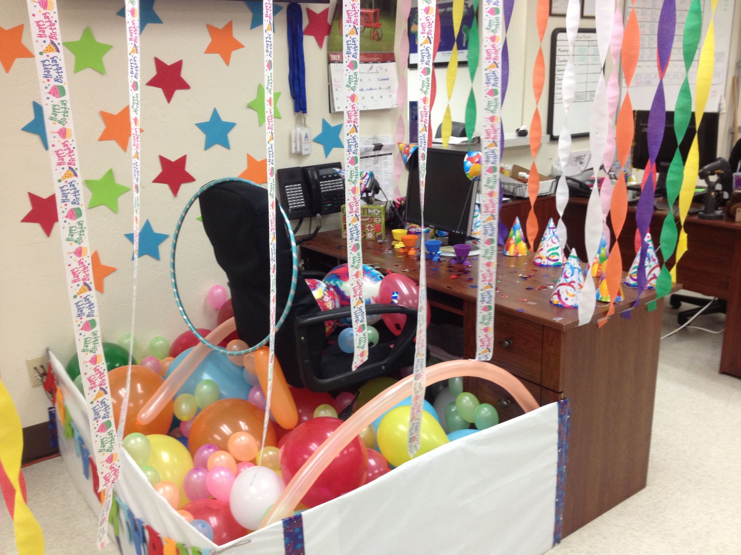 Office Birthday Decoration Ideas
 How To Decorate A Cubicle For 50th Birthday