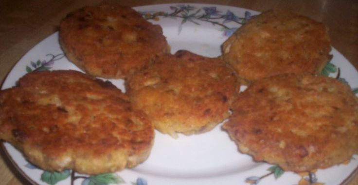 Old Fashion Salmon Patties
 These Old Fashioned Salmon Patties Never Run Out Style