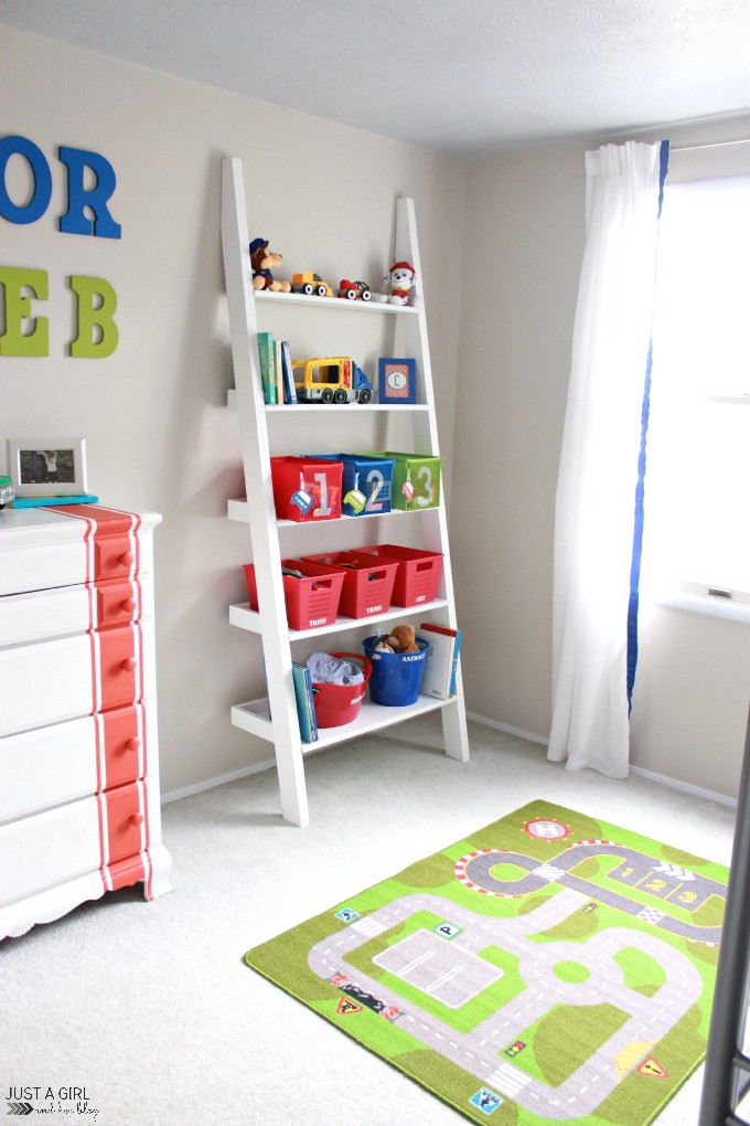 Organize Kids Room
 Fantastic Ideas for Organizing Kid s Bedrooms The Happy