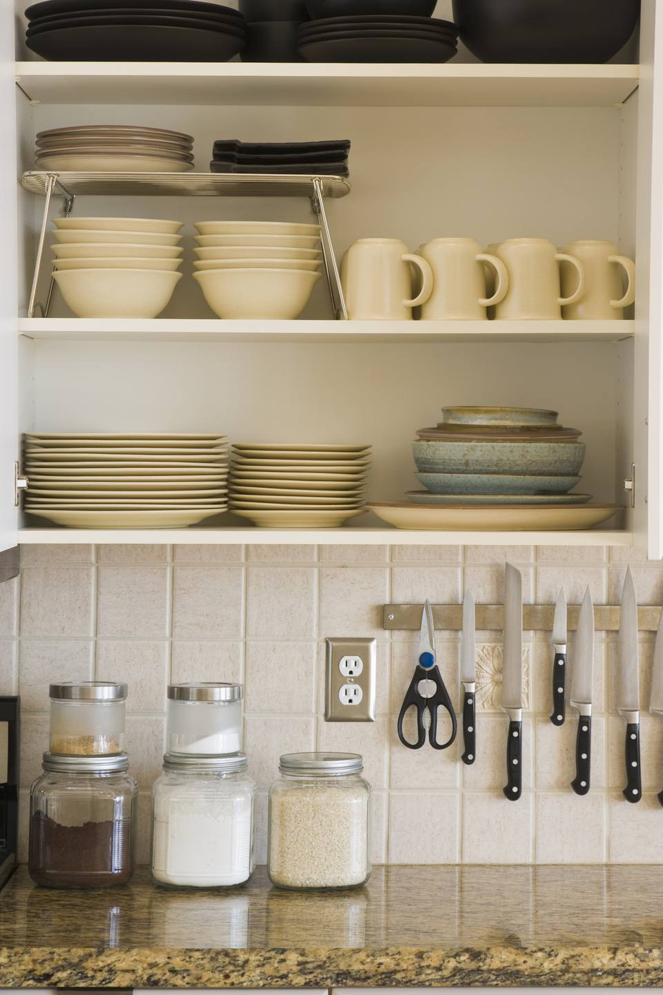 Organize Kitchen Cabinets
 Organize your Kitchen Cabinets