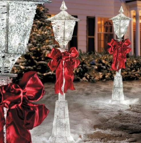 Outdoor Christmas Lamp Post
 4 FOOT Lighted CHRISTMAS VICTORIAN LAMP POST WITH BOW