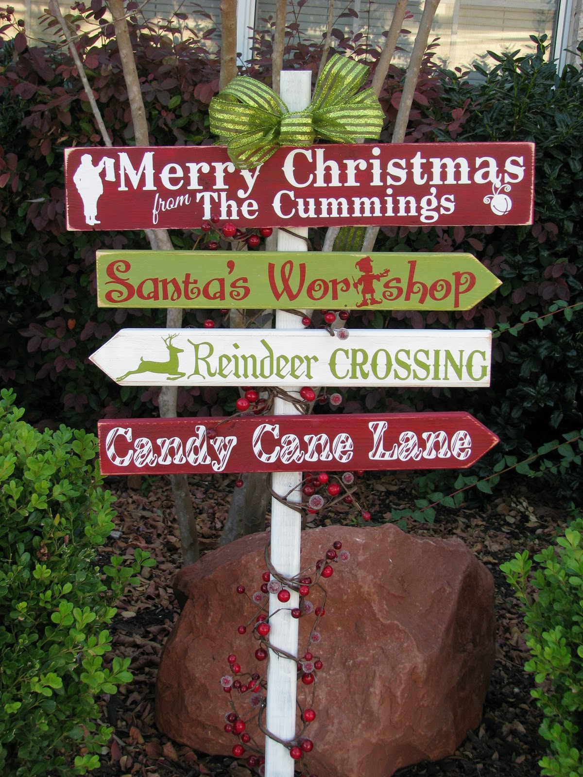 Outdoor Christmas Signs
 Custom Wood Yard Signs – Woodworker Magazine