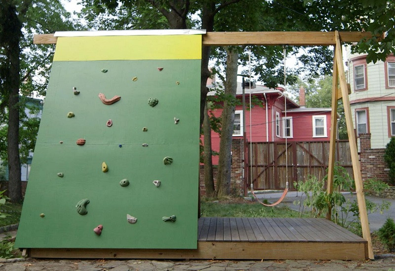 Outdoor Climbing Wall DIY
 21 outrageously fun DIY projects for your backyard