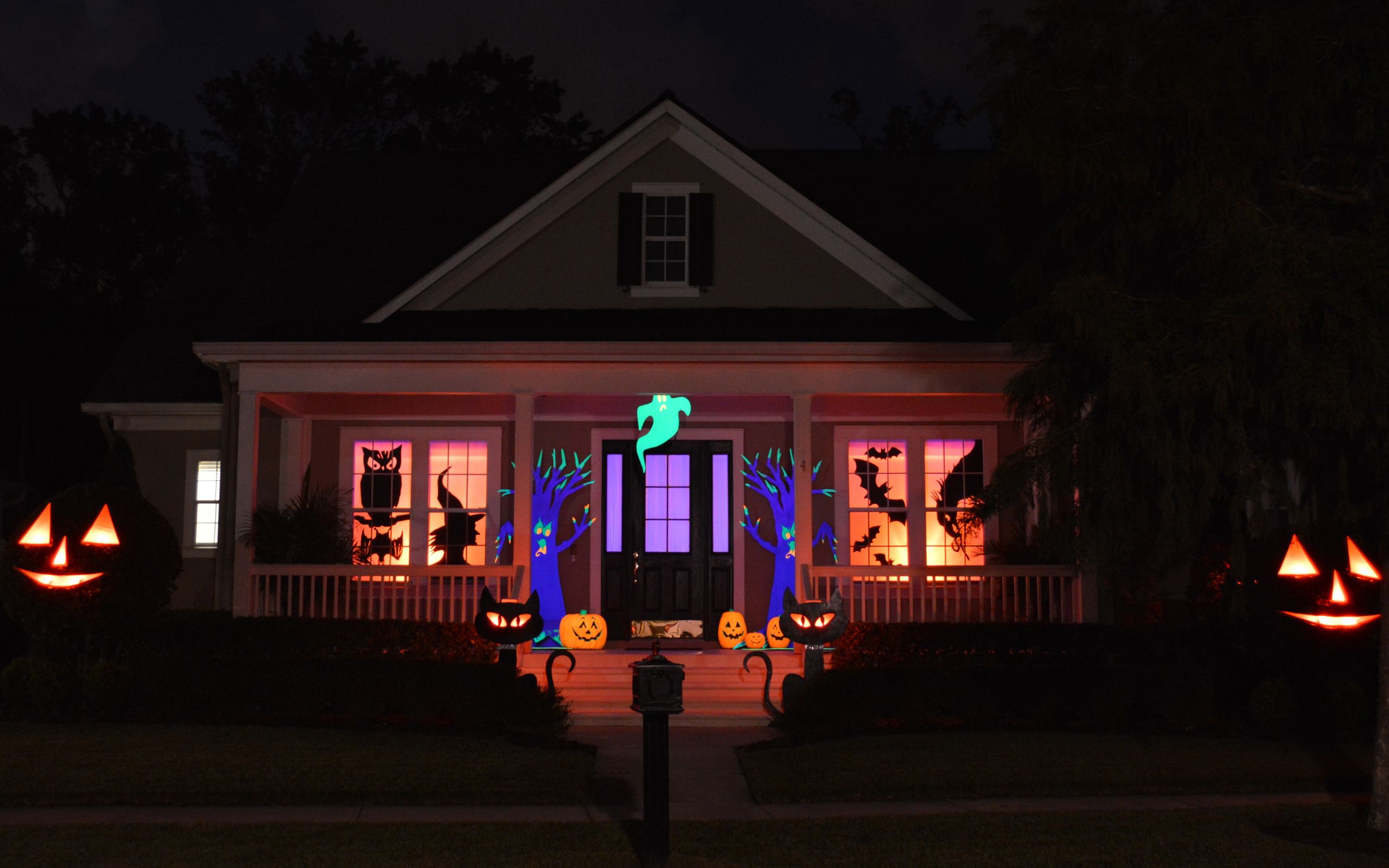 Outdoor Halloween Lights
 Chloe s Inspiration Halloween Outdoor Decorations in