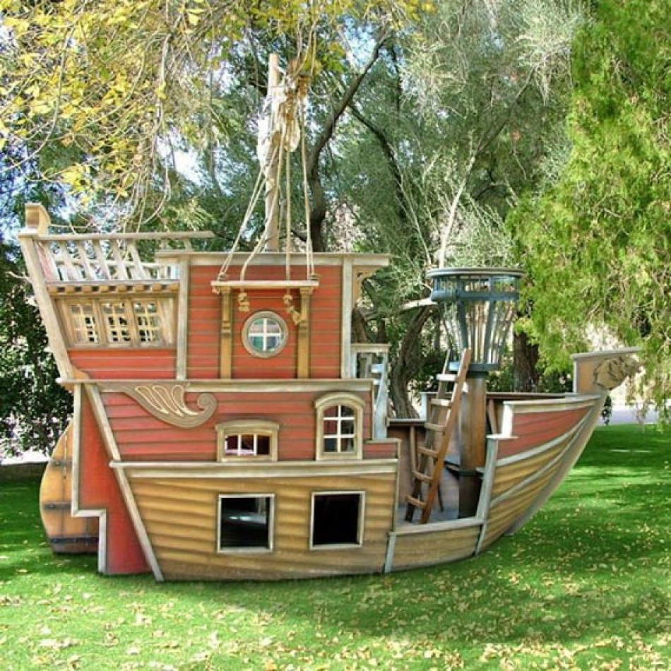 Outdoor Kids Playhouse
 15 Pimped Out Playhouses Your Kids Need In The Backyard