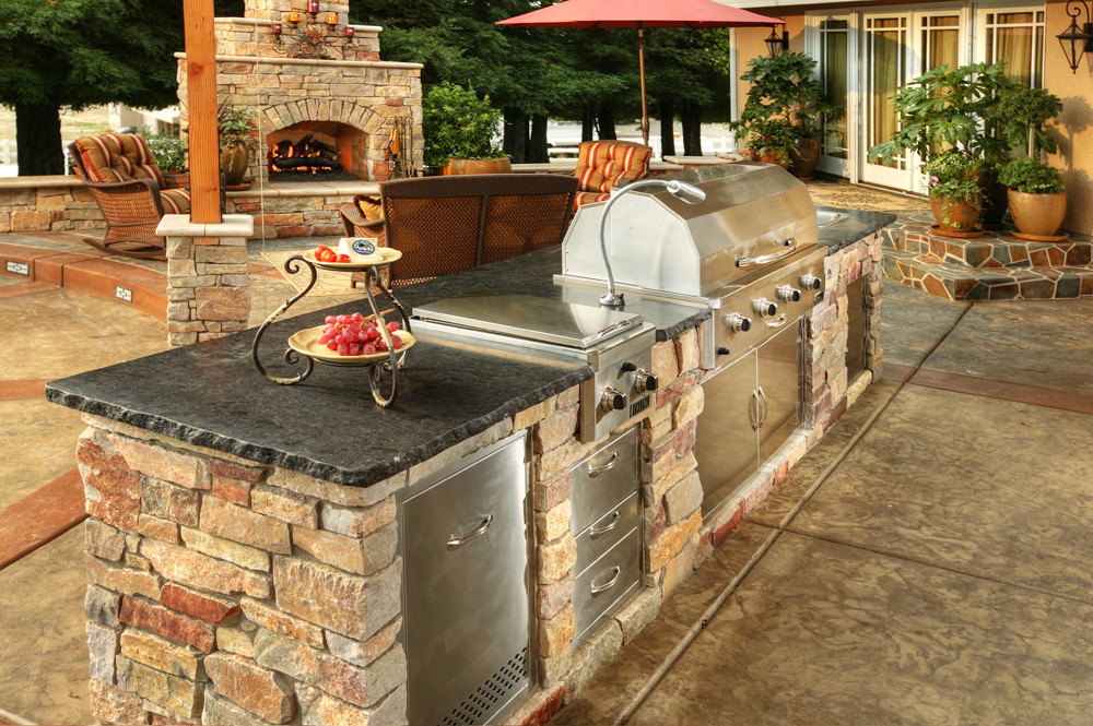 Outdoor Kitchen Island
 Outdoor Kitchens