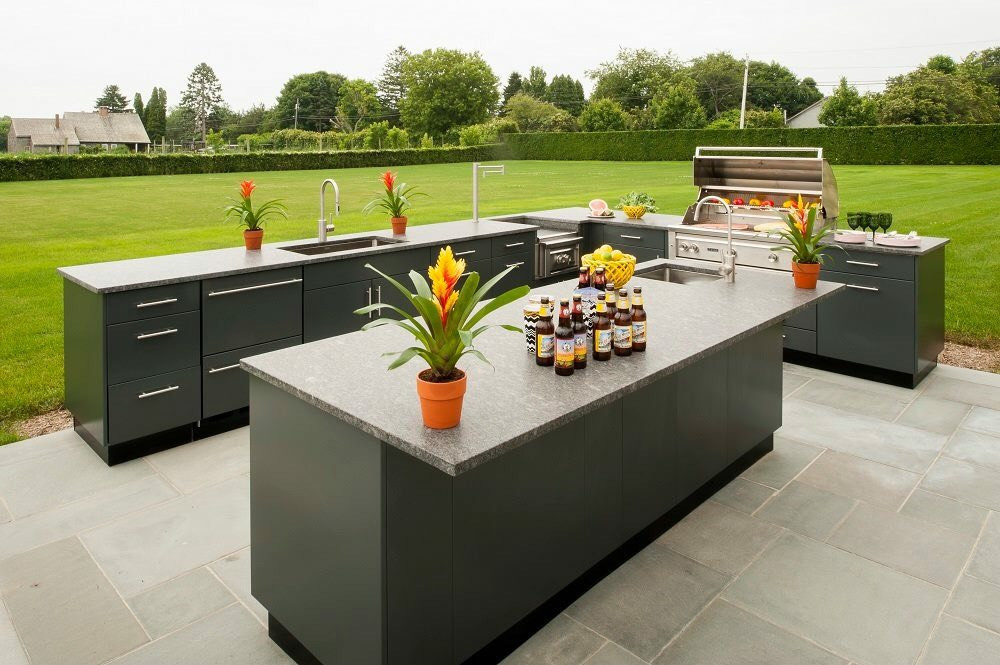 Outdoor Kitchen Island
 Advantages of Having an Outdoor Kitchen Island
