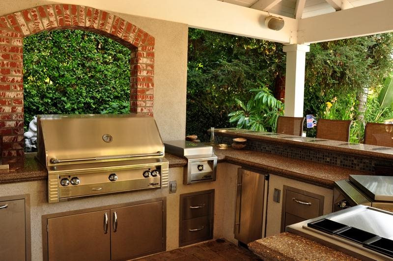 Outdoor Kitchen Layout
 Outdoor Kitchen Layouts – Samples & Ideas Landscaping