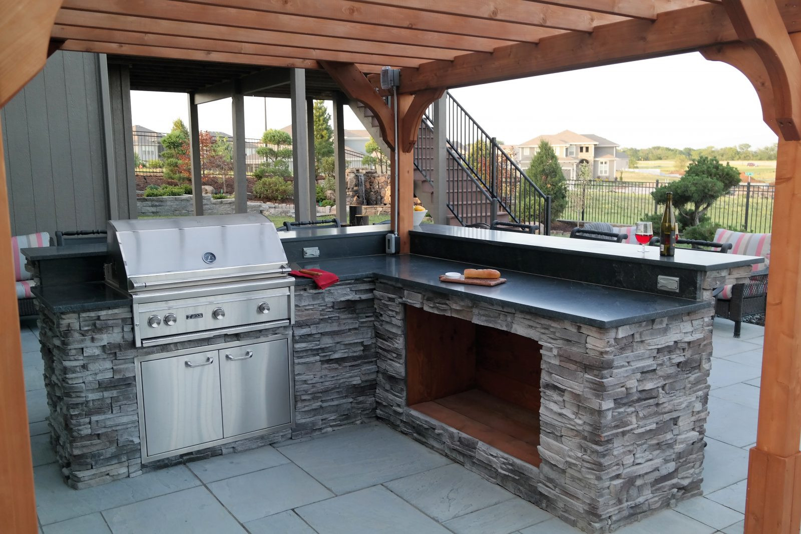 Outdoor Kitchen Pictures
 Kansas City Outdoor Kitchens by High Prairie Landscape Group