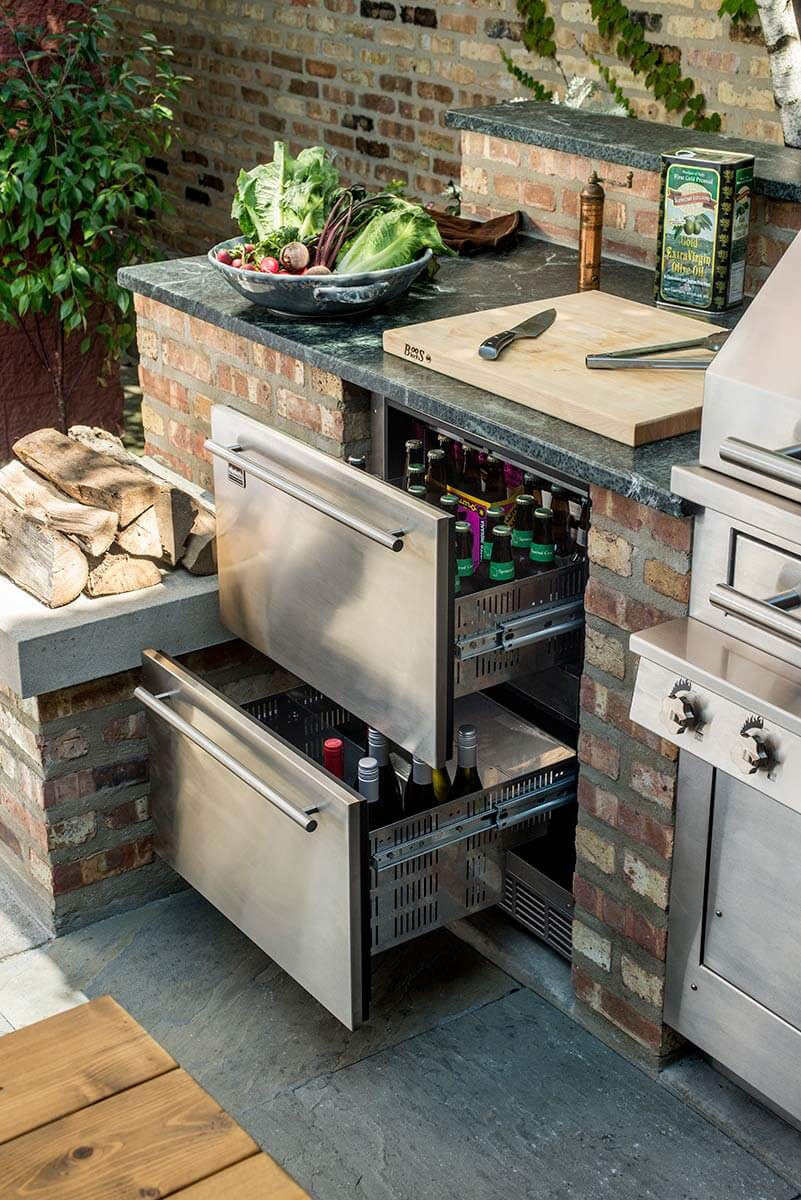Outdoor Kitchen Refrigerator
 Top 10 Outdoor Kitchen Appliances Trends 2017