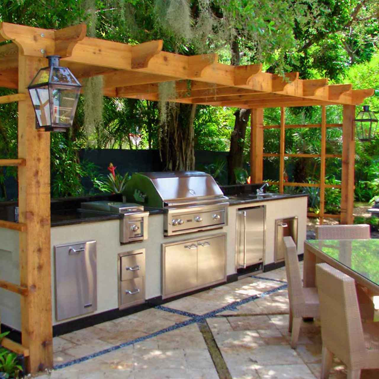 Outdoor Kitchen Set
 Outdoor Kitchen Layout – How to Wel e the Christmas