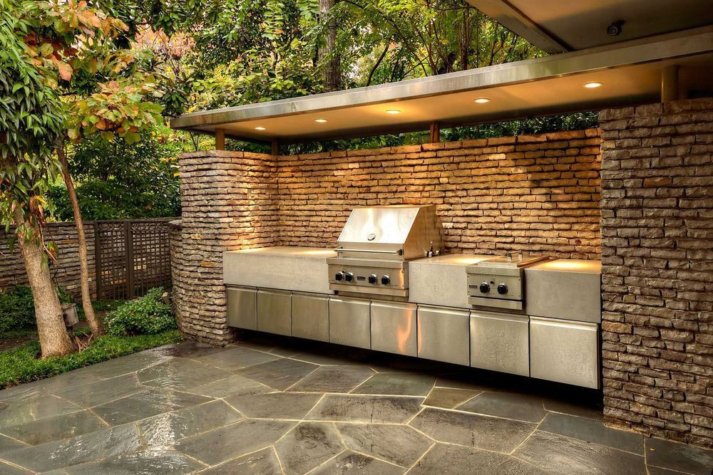 Outdoor Kitchen Tampa
 Grill Enclosures & Outdoor Kitchens — USA PAVERS OF TAMPA