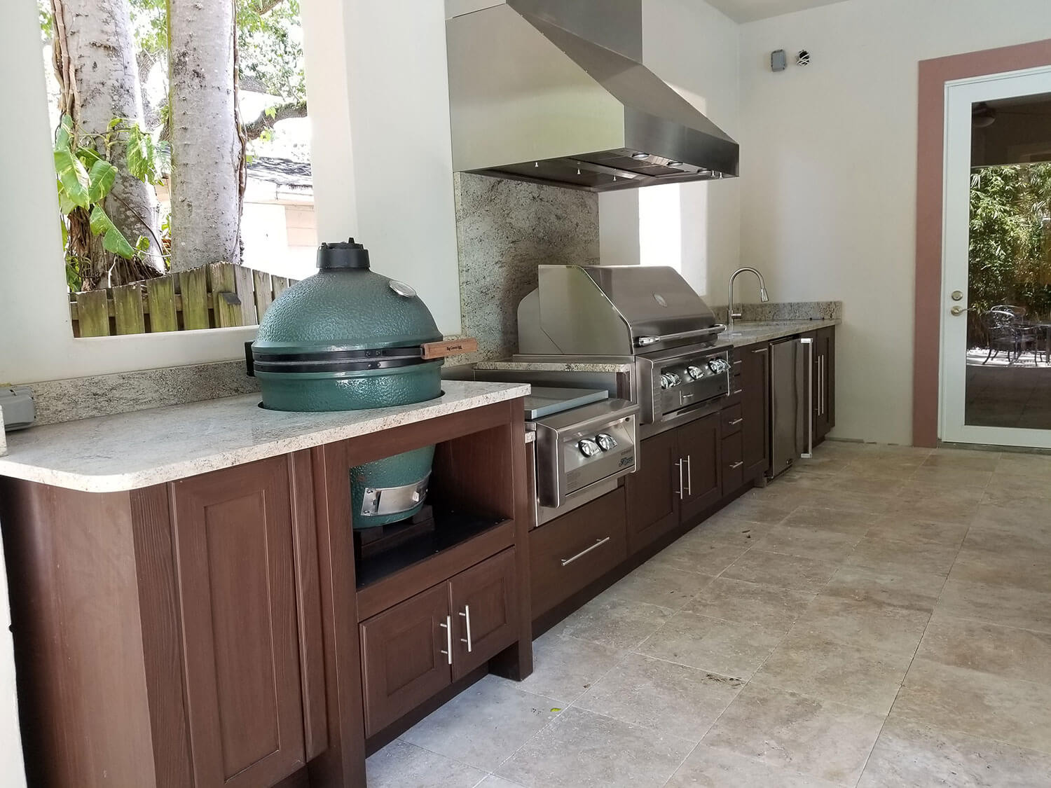 Outdoor Kitchen Tampa
 Extended Linear Outdoor Kitchen In South Tampa