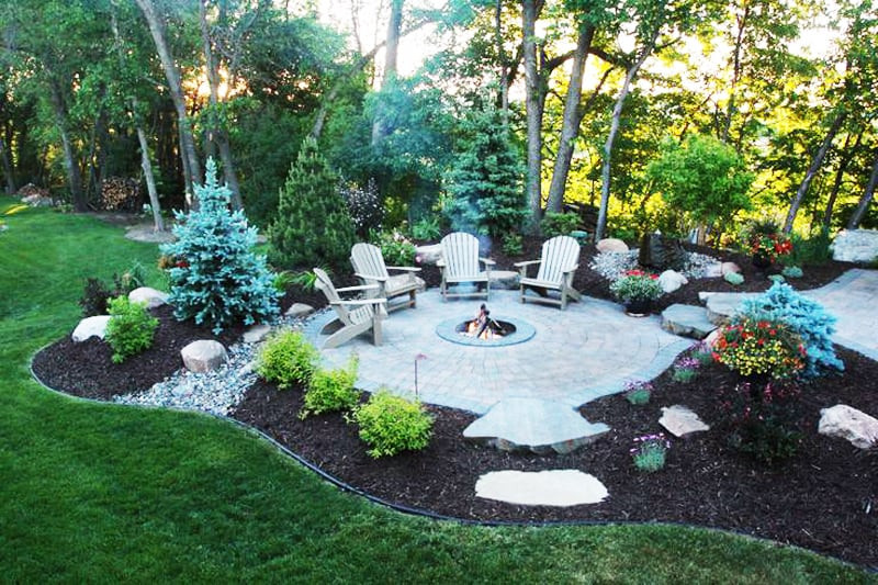 Outdoor Landscape Firepit
 Best Outdoor Fire Pit Ideas to Have the Ultimate Backyard