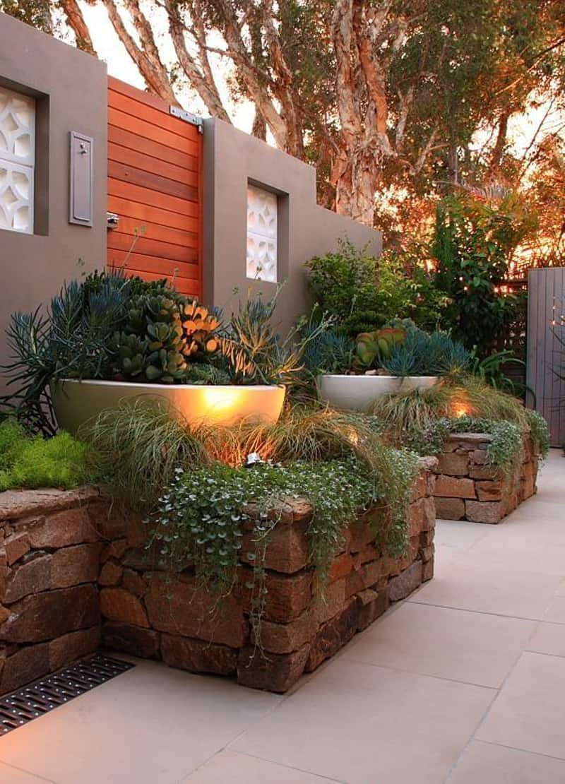 Outdoor Landscape Ideas
 35 Beautiful Front Yard and Backyard Landscaping Ideas