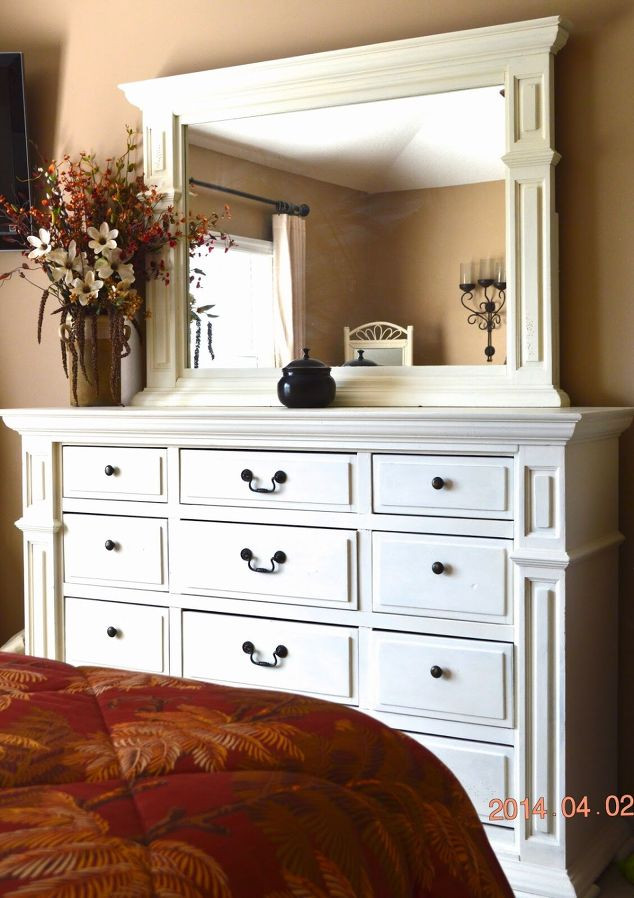 Painted Bedroom Furniture Ideas
 Bedroom Walls and Furniture Makeover with Chalk Paint