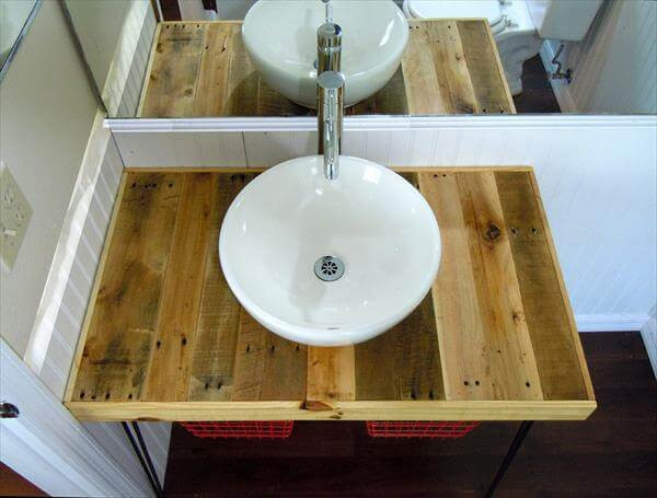 Pallet Bathroom Vanity
 DIY Pallet Wood Vanity
